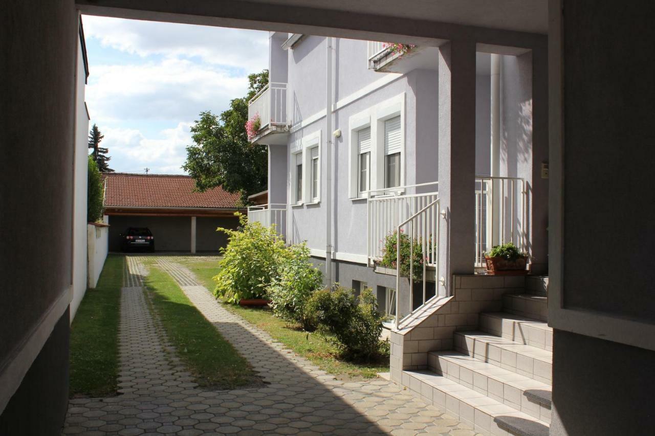 Appartement Berni Strebersdorf Eksteriør bilde
