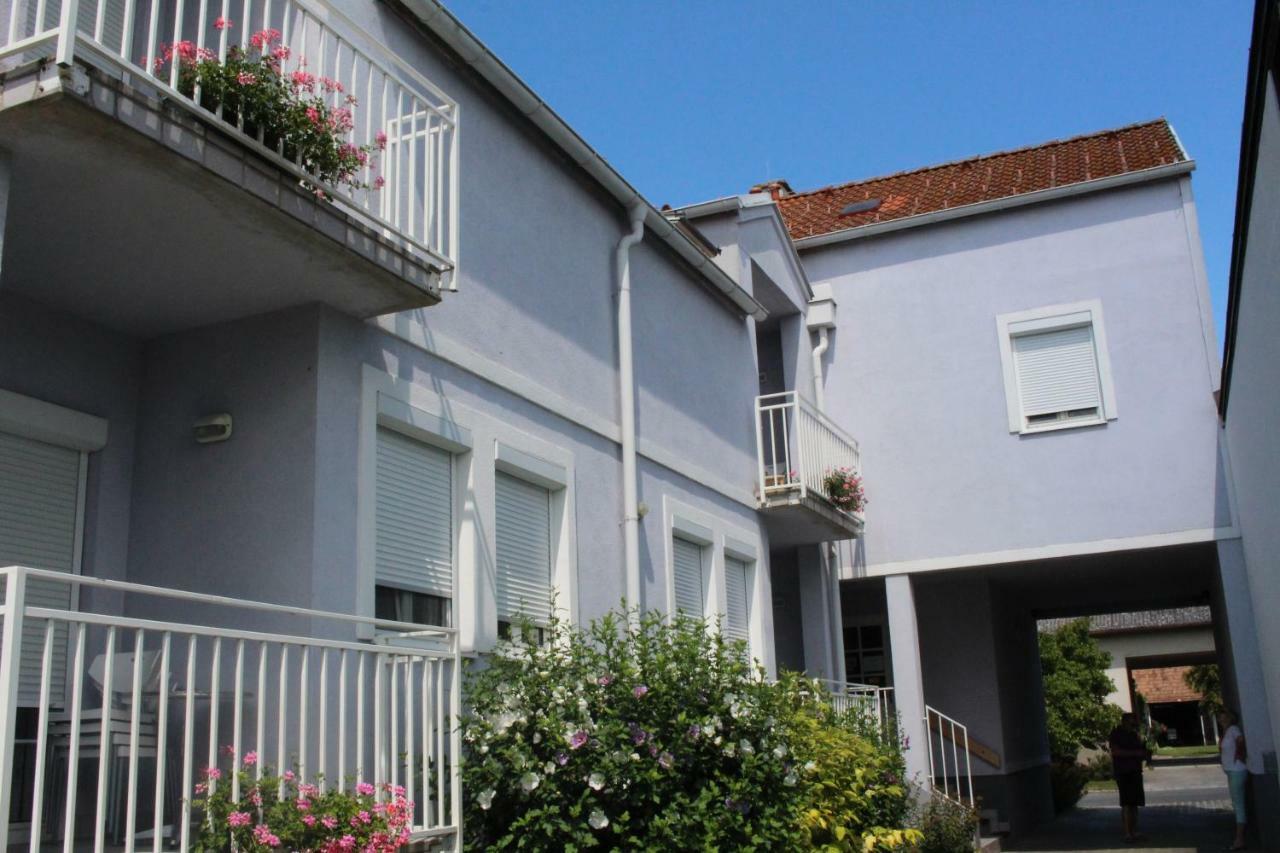 Appartement Berni Strebersdorf Eksteriør bilde