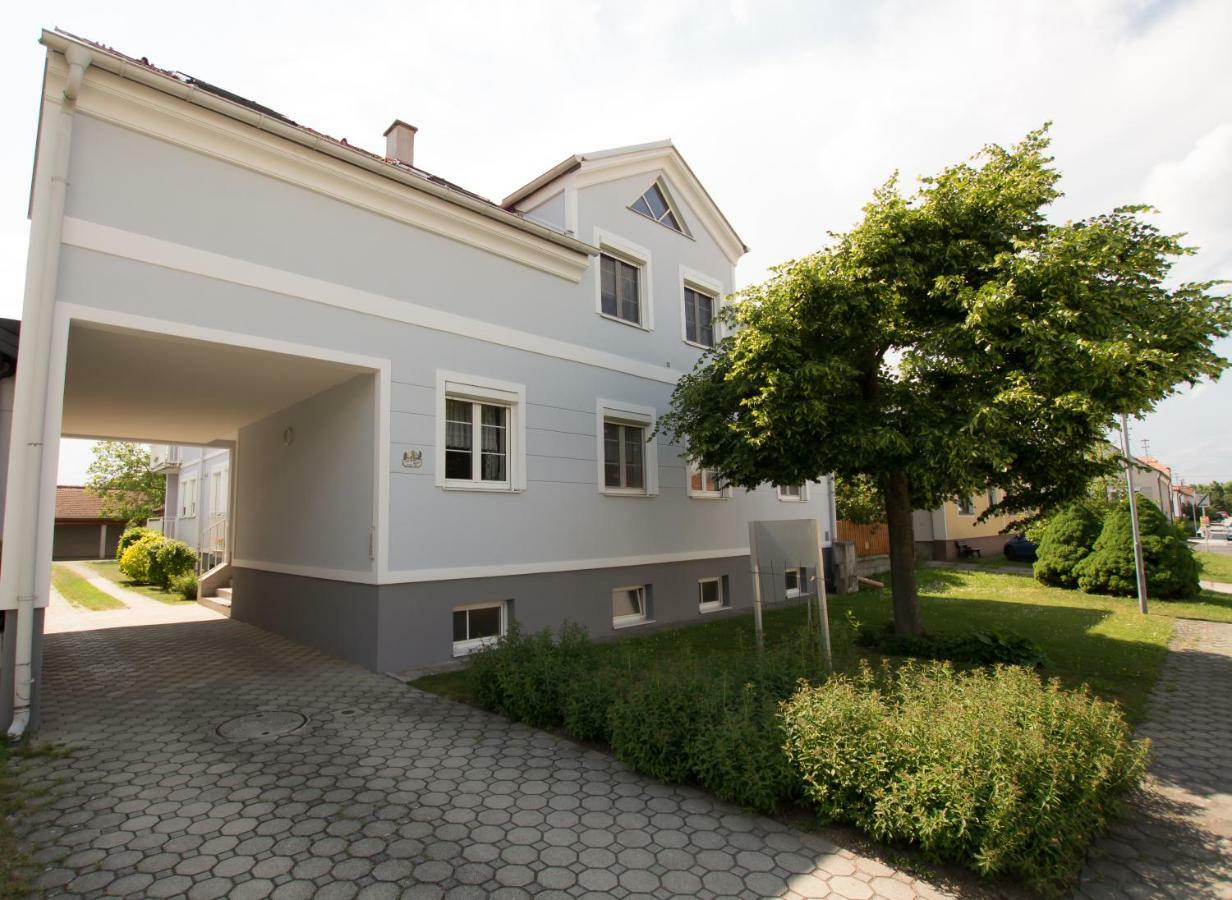Appartement Berni Strebersdorf Eksteriør bilde